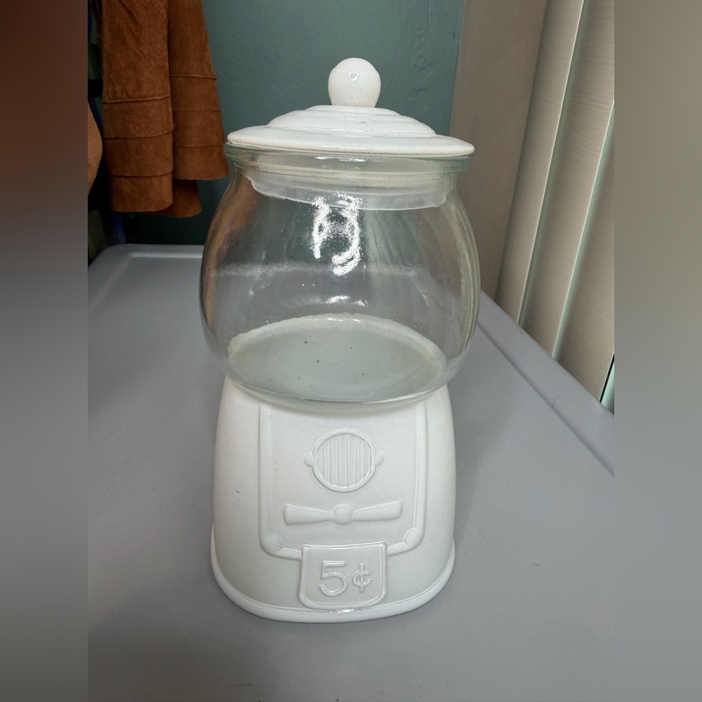 SLEIGH BELL BISTRO White GUMBALL MACHINE GLASS COOKIE OR CANDY JAR NEW